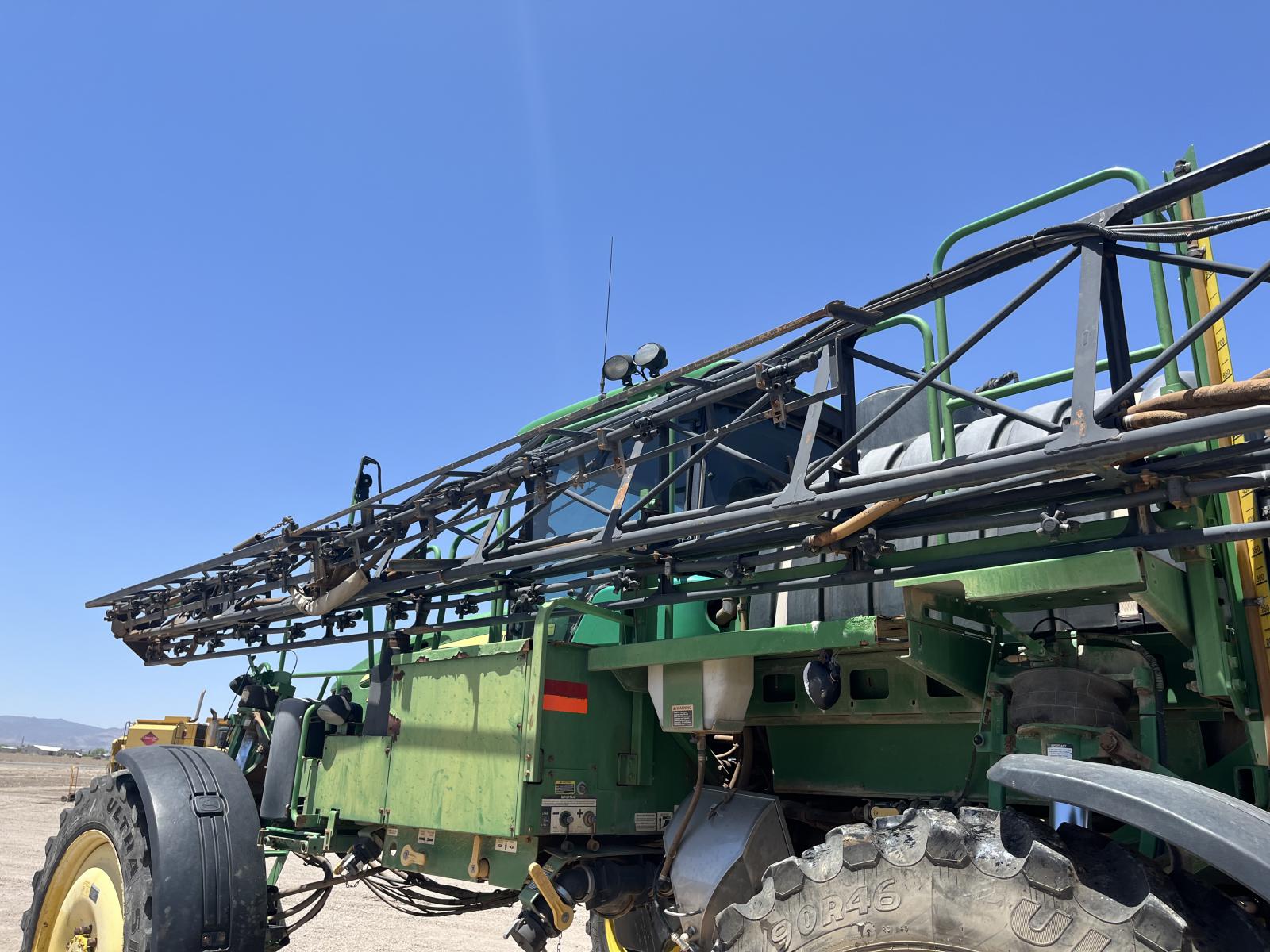 ./imagenes/INVOICE/2019/17638/ASPERSORA AUTOPROPULSADA JOHN DEERE 4730 (16).JPG